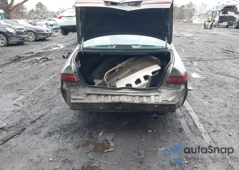 1999 Toyota Camry Le z USA, uszkodzony, nr VIN 4T1BG22K1XU486735